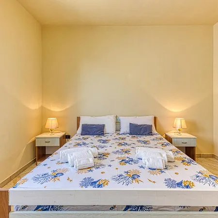 Arancio Apartment *